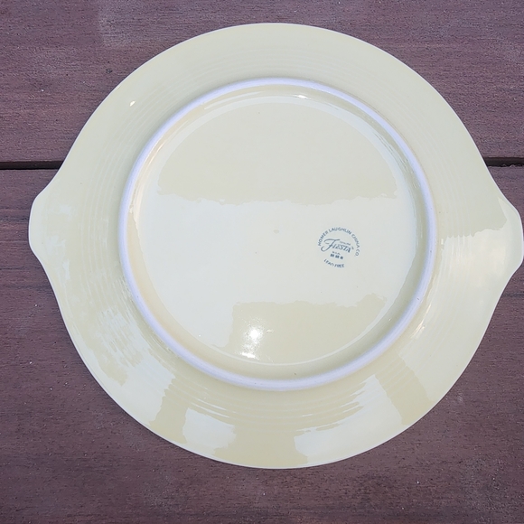 Fiesta Tab Handled Cake Plate, Yellow *** - Picture 3 of 3